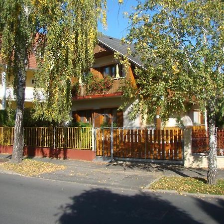 Virágoskert Apartman Hévíz Exterior foto