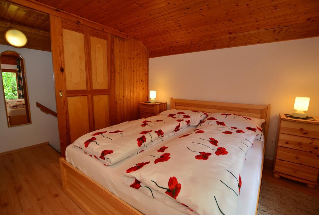 Virágoskert Apartman Hévíz Habitación foto