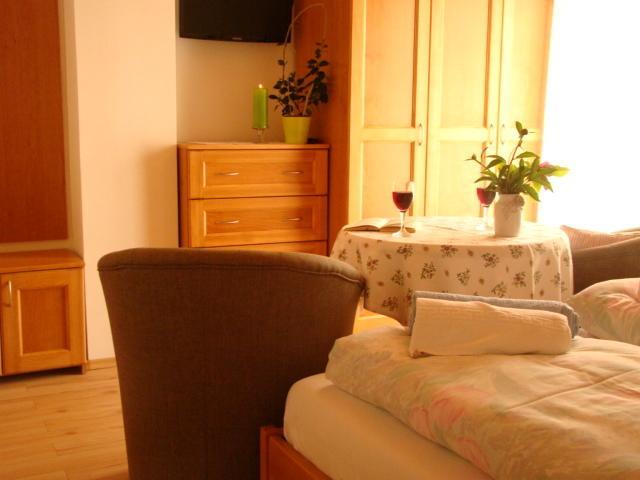Virágoskert Apartman Hévíz Habitación foto