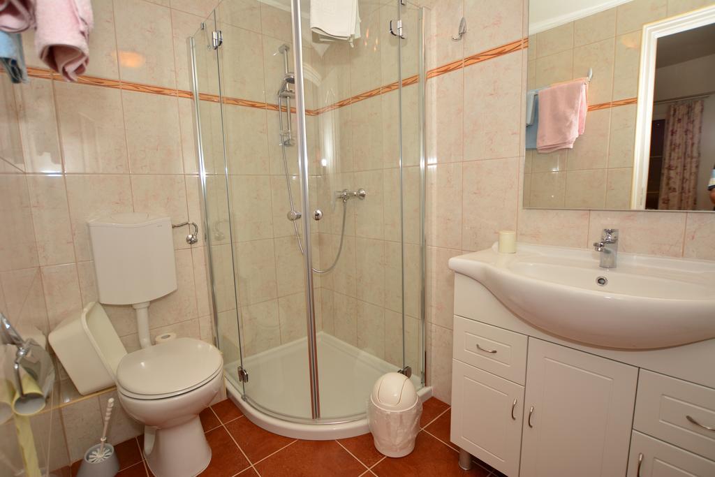 Virágoskert Apartman Hévíz Habitación foto