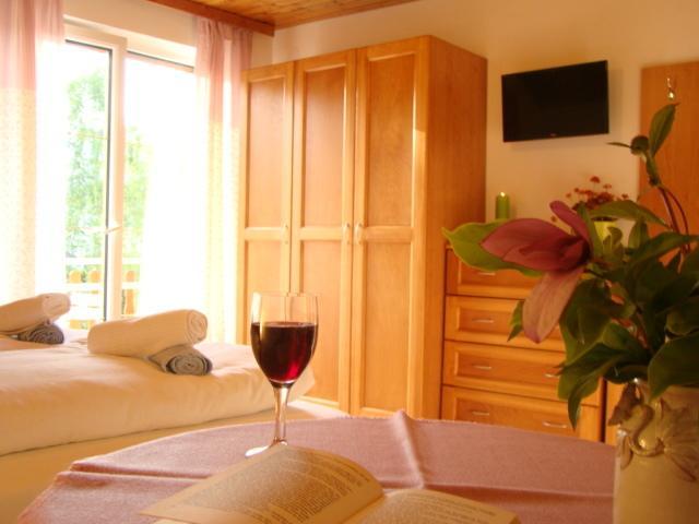 Virágoskert Apartman Hévíz Habitación foto