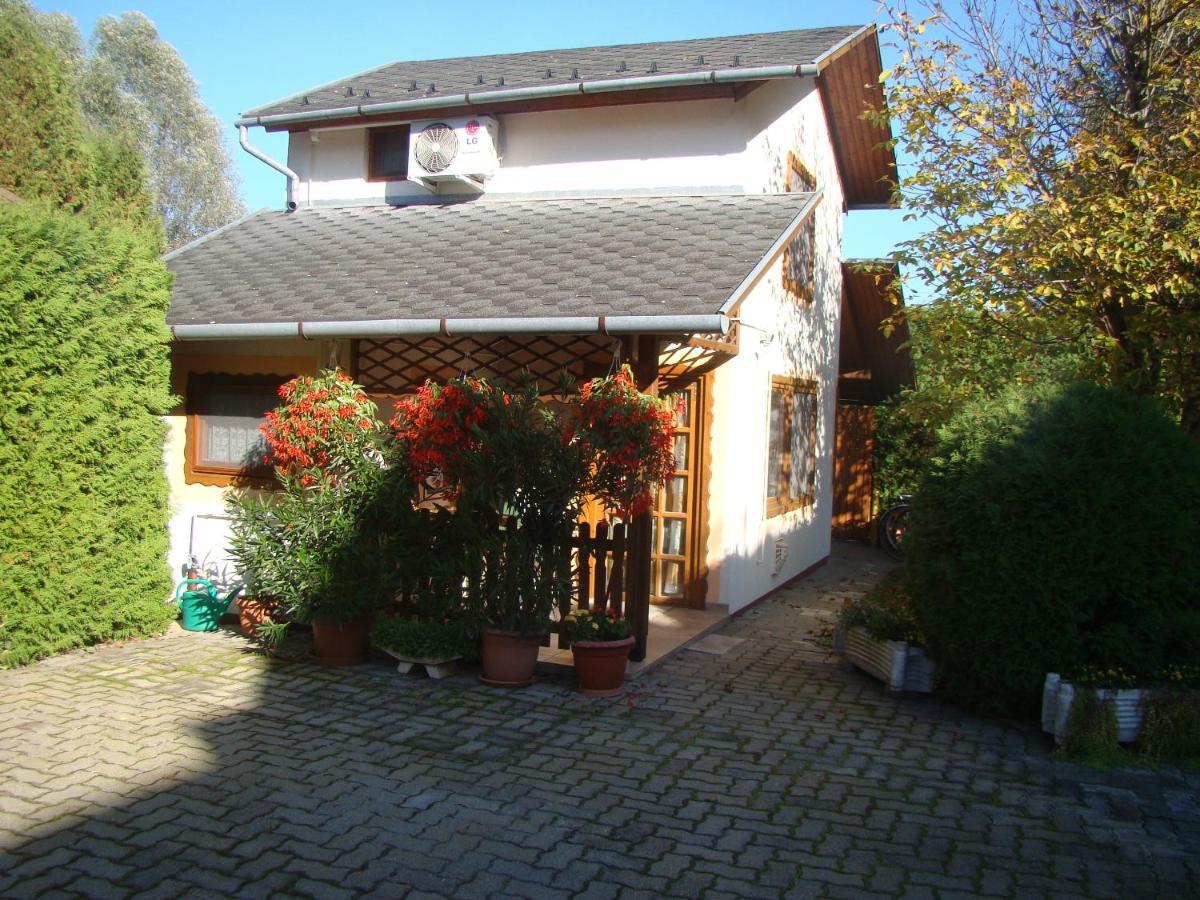 Virágoskert Apartman Hévíz Exterior foto