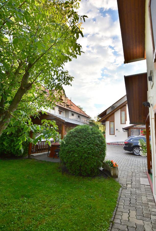 Virágoskert Apartman Hévíz Exterior foto
